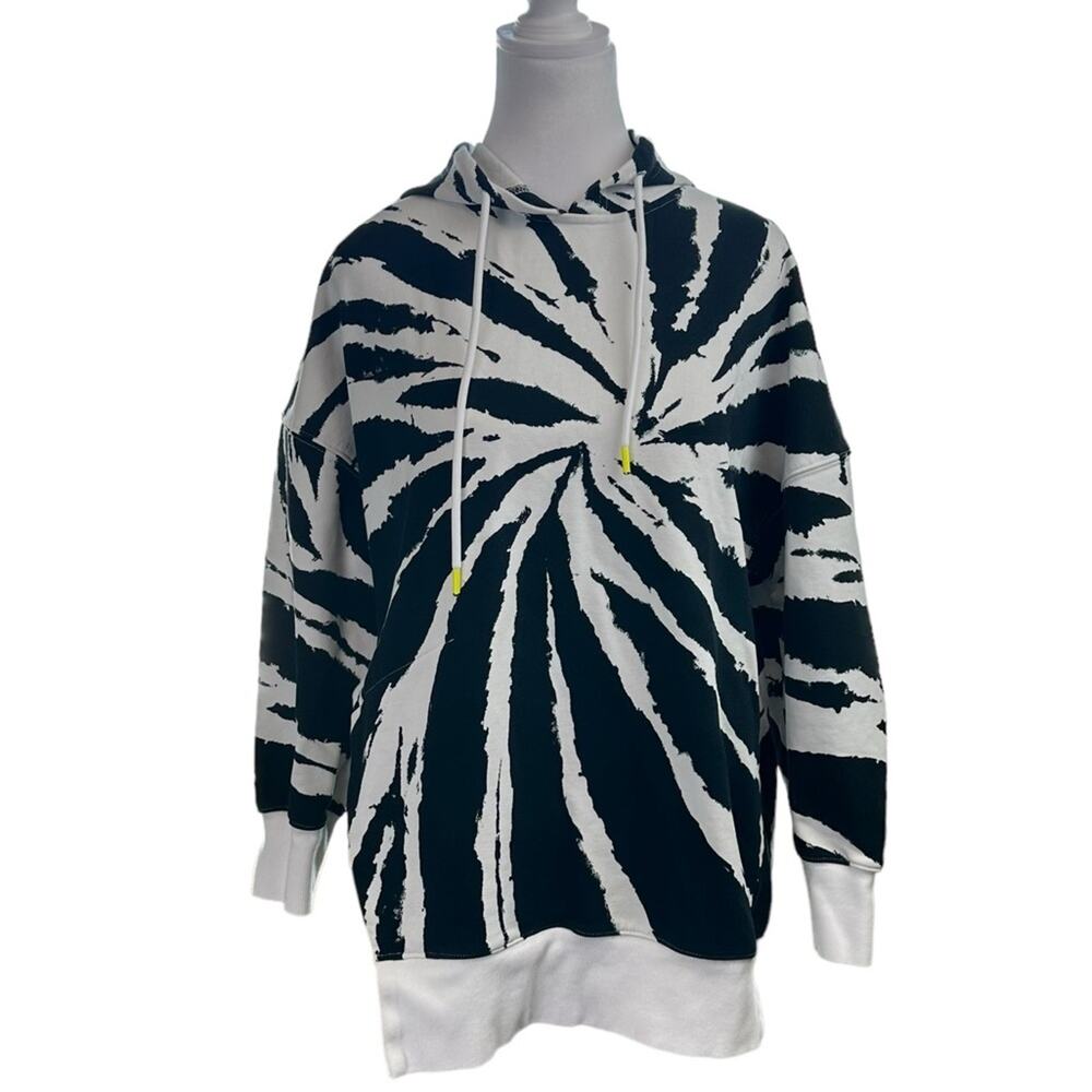 Fabletics Jasmine Side Slit Pullover Size Small B… - image 1